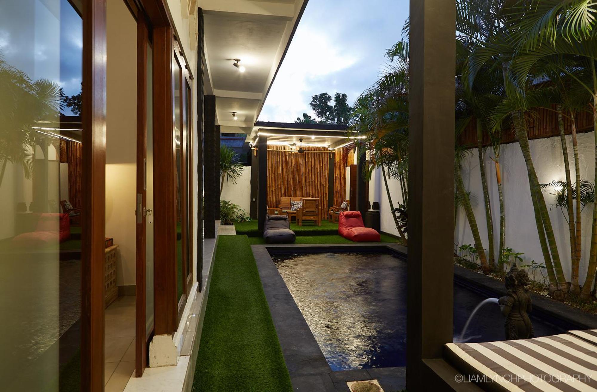Massive 6-bedroom With 2 Pools * Seminyak (Bali)